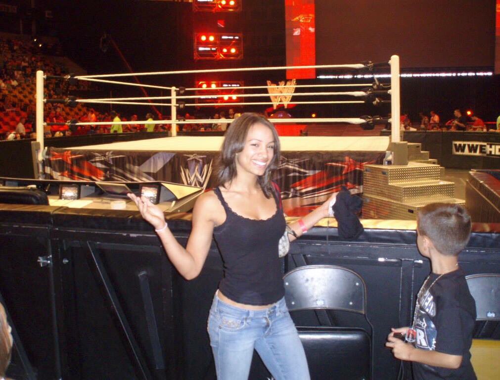 MercedesVarnado's tweet image. &quot;It was all a dream I use to read @WWE magazine.&quot; #roadtowrestlemania #legitboss #nobiggie 😁😏😭