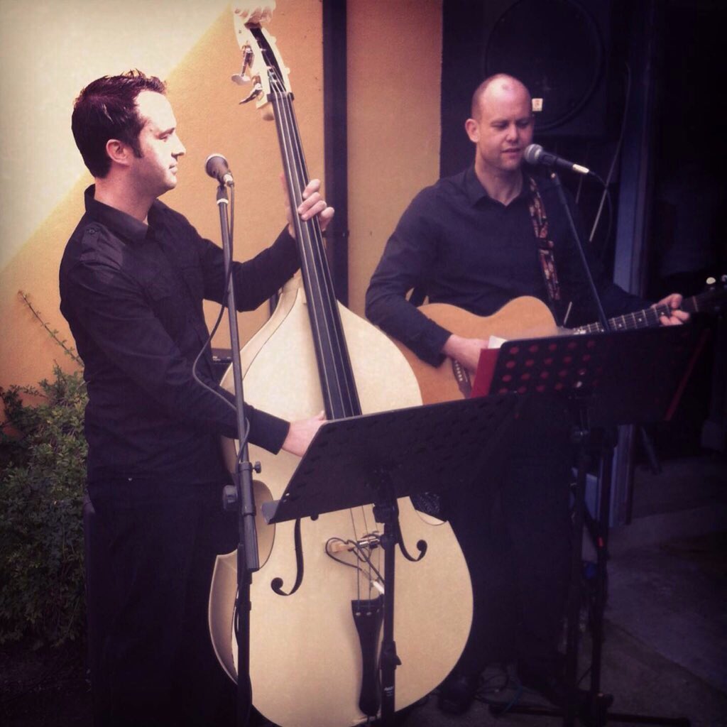 Pop in for one of our great cocktails tonight &amp; live music from @trebleandbassIE from 9pm onwards #EasterWeekend