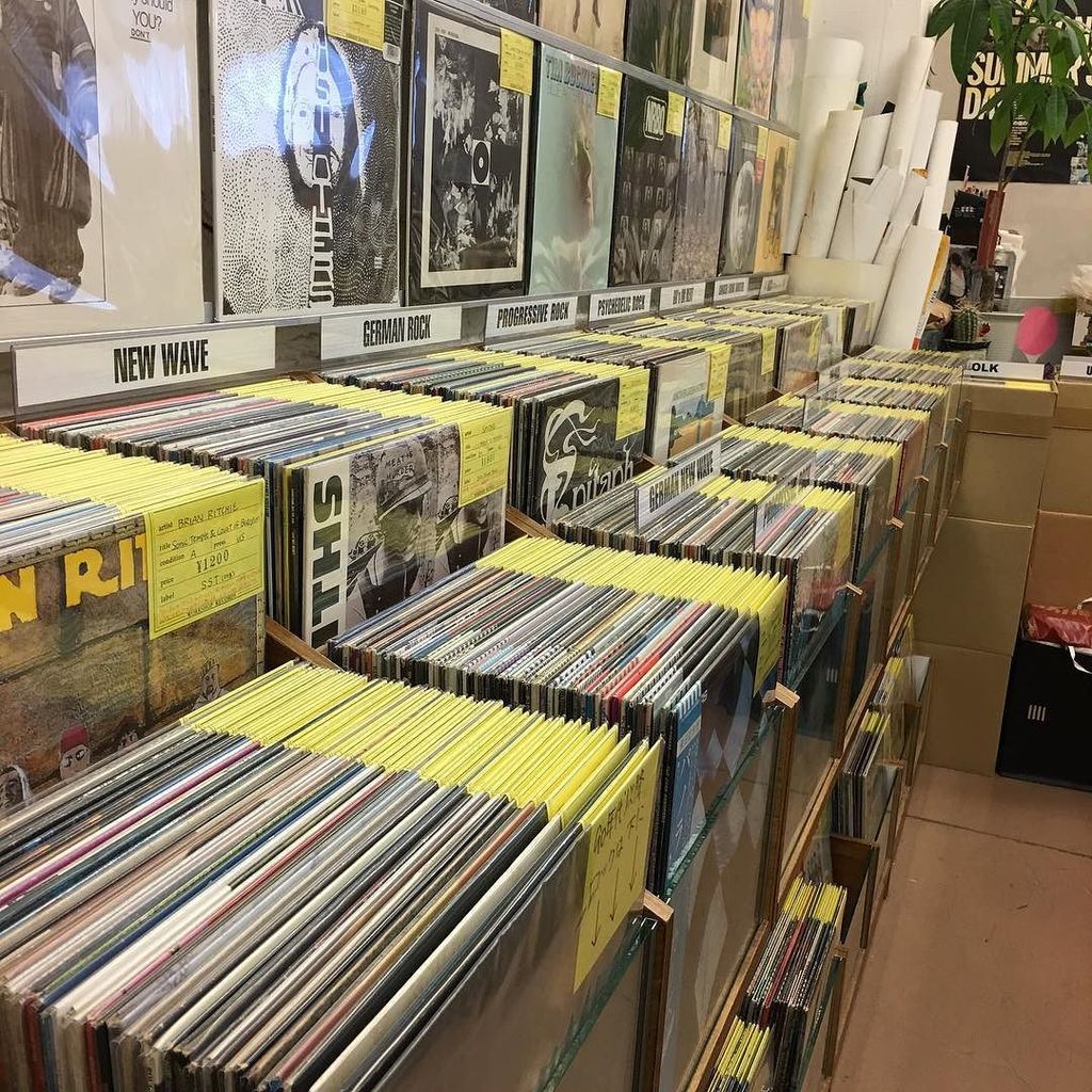 InstaKyoto's tweet image. #VinylMap #Vinyl #Kyoto 这家店每次到京都我都会来 by ifire ift.tt/1Sn3M0V