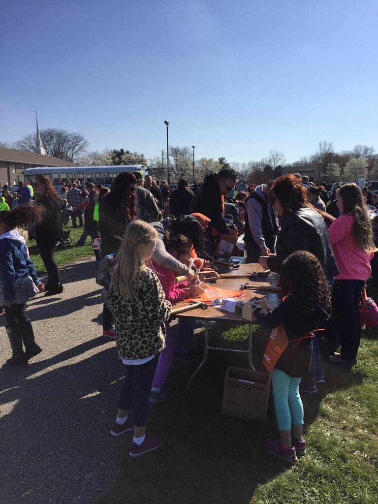 TimFlyn47202821's tweet photo. Great Job today Corey Flynn and FWBC team on a Fantastic eggciting adventure outreach event today. https://t.co/Lc6qx9qsA3