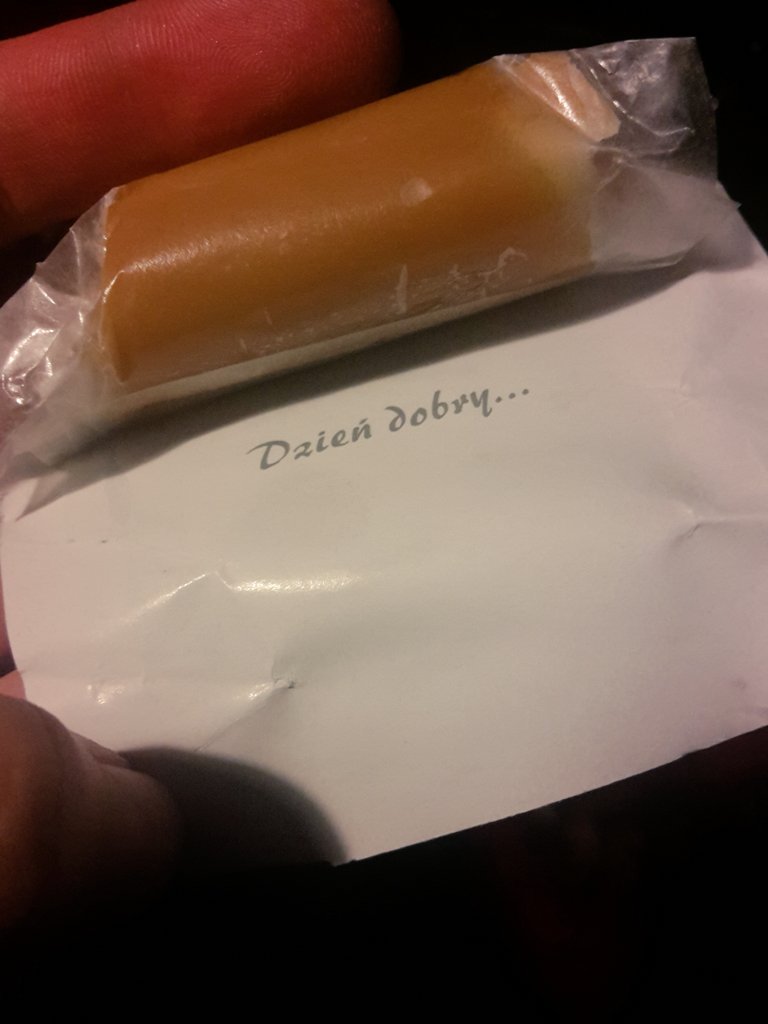 affectionner's tweet photo. Kto neľúbi krowky nemá ♡...z karamelu...#dzendobry #krowka https://t.co/T2Mn0Q5PLm