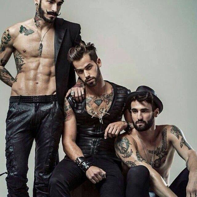 kg_atlas's tweet photo. @SantinoHassell How about this guy with the handlebar mustache? And his pals, of course. #BeardSaturday https://t.co/Rc0DAnroTk