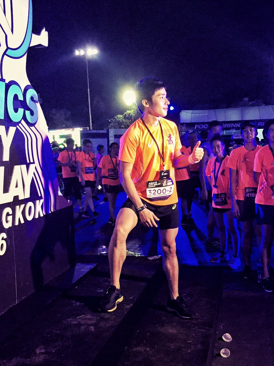 NATsakdatornFC's tweet photo. พี่นัทที่งาน #ASICScityrelay #relaythenight https://t.co/6fN8xrbOoM