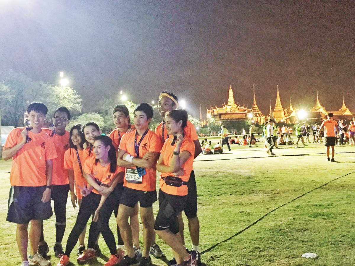 NATsakdatornFC's tweet photo. พี่นัทที่งาน #ASICScityrelay #relaythenight https://t.co/6fN8xrbOoM