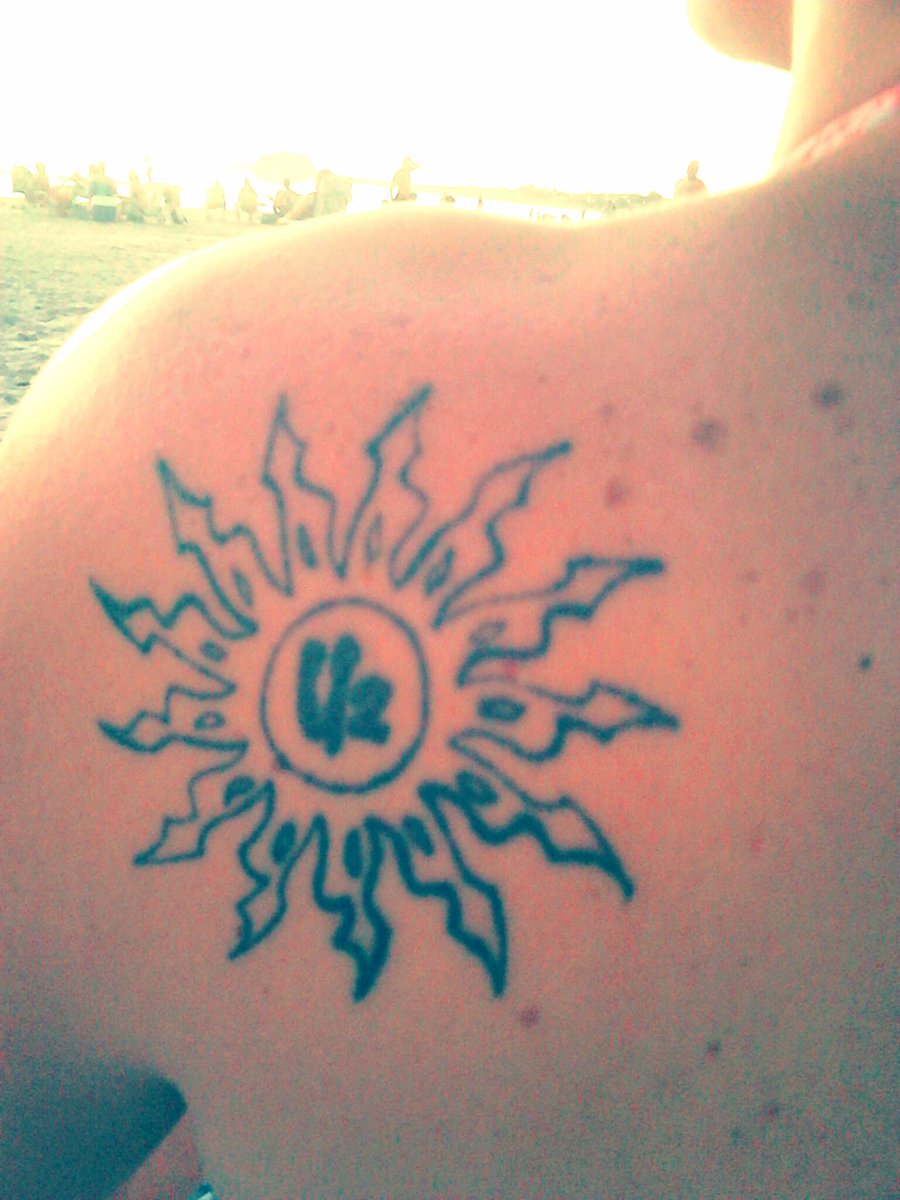 a819's tweet photo. My u2 tattoo@U2tattooproject https://t.co/Gss3OoAuKQ