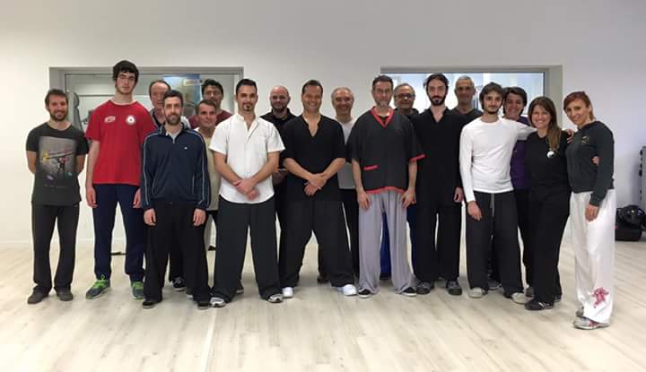 TaijiPalermo's tweet photo. Questa mattina lezione col M. Gianfranco Pace. #Taiji #taijiquan #taichi #Palermo #kungfu #taichichuan https://t.co/7d0JdzRXnM