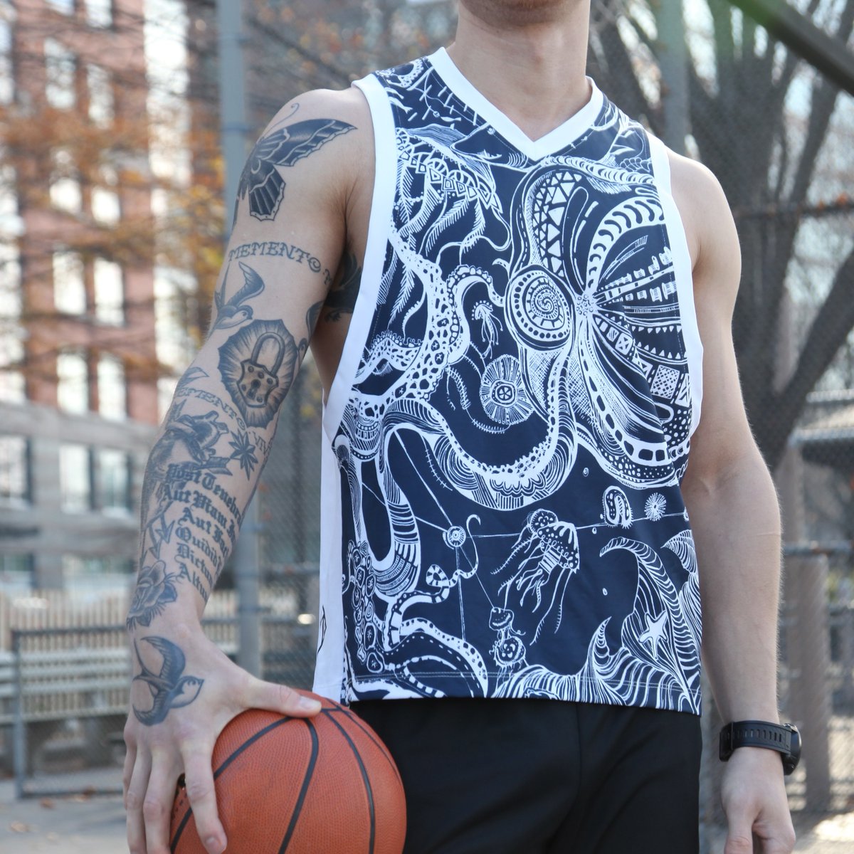 MasterclassAprl's tweet image. Like this look? Get it at our 3/31 #equinoxtakeover of the Greenwich Ave. #EQXshop@Equinox #MasterclassMan