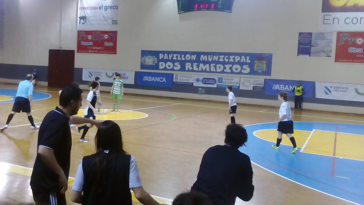 Ourense_CF's tweet photo. GOOOOOOOOL ponse por diante o @OUenvialiaFSF vaia final apaixoante 3-2 en Os Remedios #FinalCopaXunta https://t.co/ALtiMyOtTu