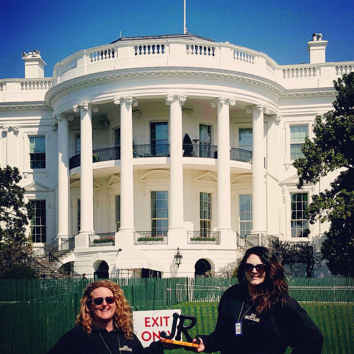 JRsCaterstoYou's tweet photo. Set up day! @wheastereggroll @d_demarco3 #catering #EasterEggRoll #eventprofs #HappyEasterWeekend https://t.co/IHigJoMUzI