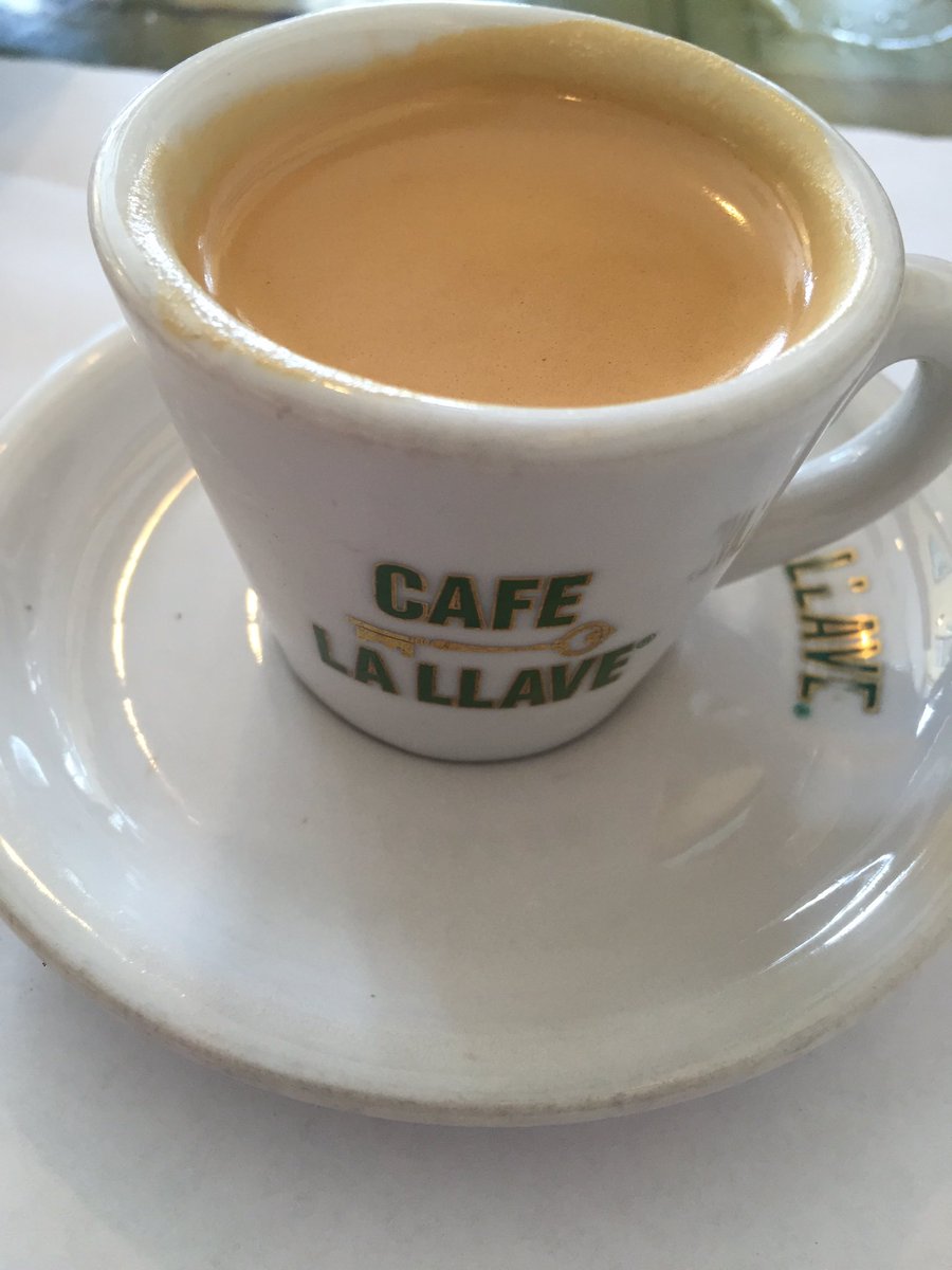 forvevervibrant's tweet photo. It's almost 3 pm so it's time for an #expresso Cuban style. So good  #CoffeeTalk @CafeLaLlave @CafeLaLlave1 https://t.co/YO92WYbnxq