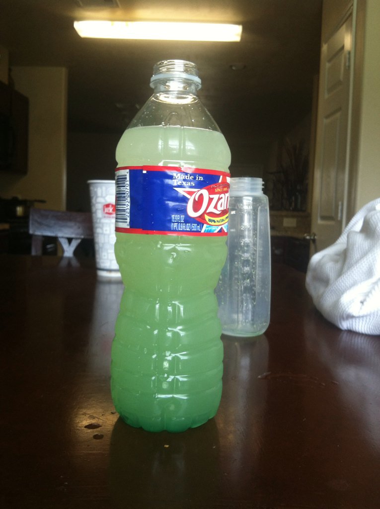 la_kev0's tweet photo. Was that you sippin drank duhh bitch #theplugbestfriend https://t.co/L47XiIhyv9