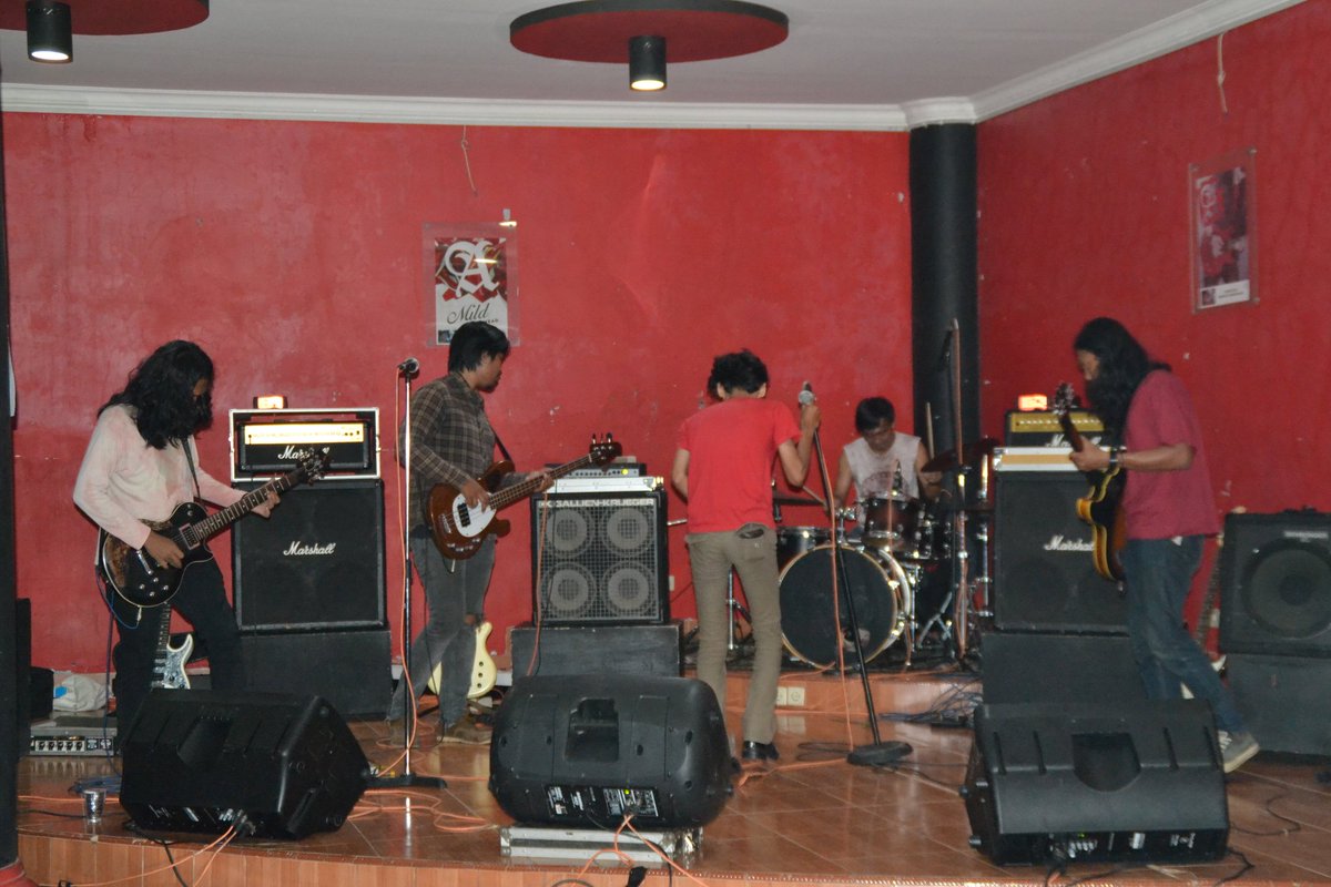 Menggebrak Coffe Jam's Fillas Studio #2 ! Terimakasih teman2 yang sudah datang 👏👏👏
