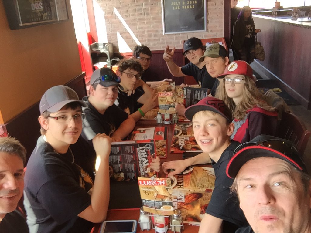 LivelyHawkTech's tweet photo. End of season lunch. Great work team! https://t.co/Adbj72TZuu