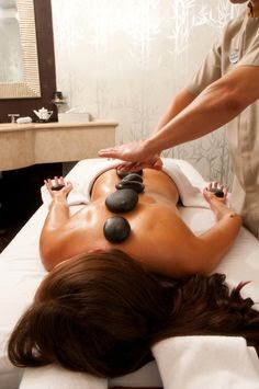 Lereveorganic's tweet photo. Enjoy a #relaxing #massage this #easterweekend @LeReveSpa in #santaCall 564-2977 to book! https://t.co/cf788fwqyl https://t.co/4cTNNcGDv3