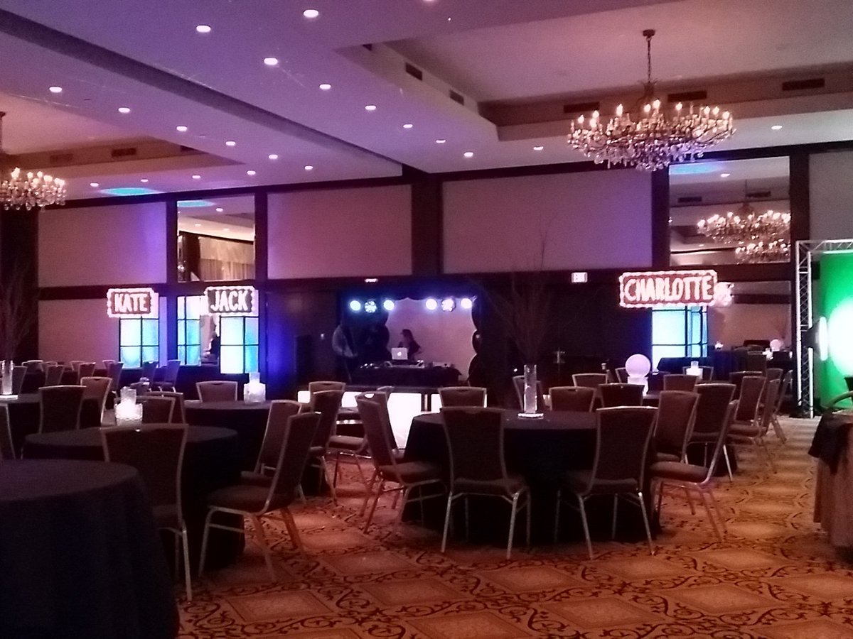 jbphouston's tweet photo. Getting ready for the Radoff/Sewell B'nai Mitzvah at the Omni. Congratulations Jack, Kate, and Charlotte https://t.co/vi57yiAN3m