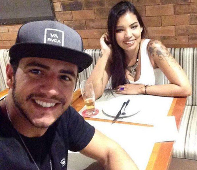 bbb16_pitacos's tweet photo. #CATHEUS THE END  Vem Peppa Pig ver o chifre daqui de fora #foracacau #cacaunafinal https://t.co/6nZ64V7XbM