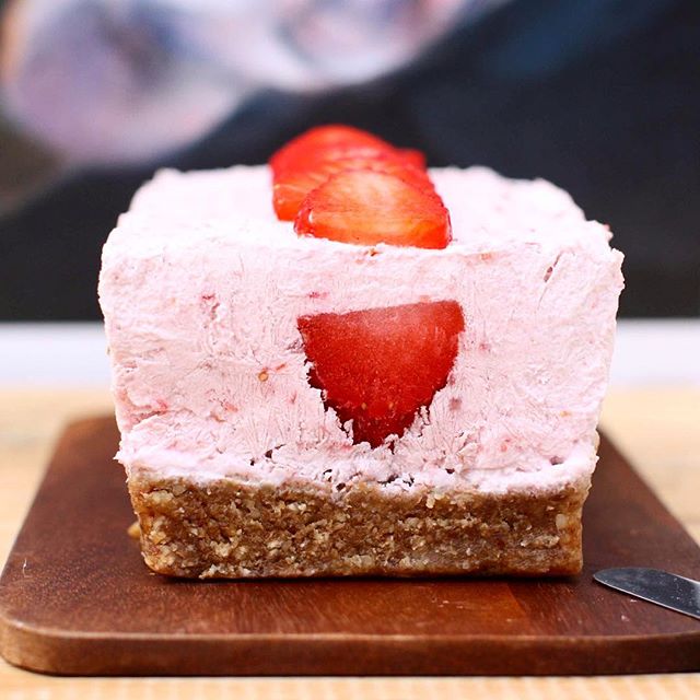 supergood4you's tweet photo. #wild_forfood, #raw #vegan #mousecake. add #supergoodforyoufoods #goodforfoods #organiccoconutwaterpowder #foraboost https://t.co/ovecBioDgY