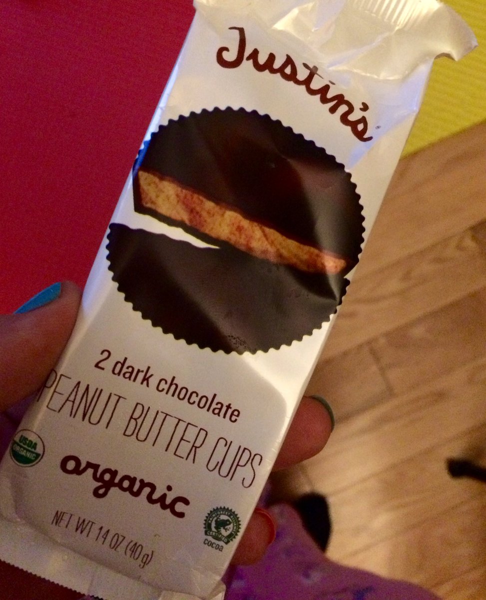 TheRealChewyMom's tweet photo. Mommy's treat. Justin's got me drowning in drool. #peanutbuttercup #darkchocolate #organic #frozensweets https://t.co/BZIlgNIIJi