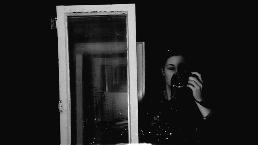 Jess_Buxton96's tweet photo. Well goodbye sanity, we've never really got along π #fineart #windows #easterwork #installation #sculpture #drawing https://t.co/I6TbpMRRdp