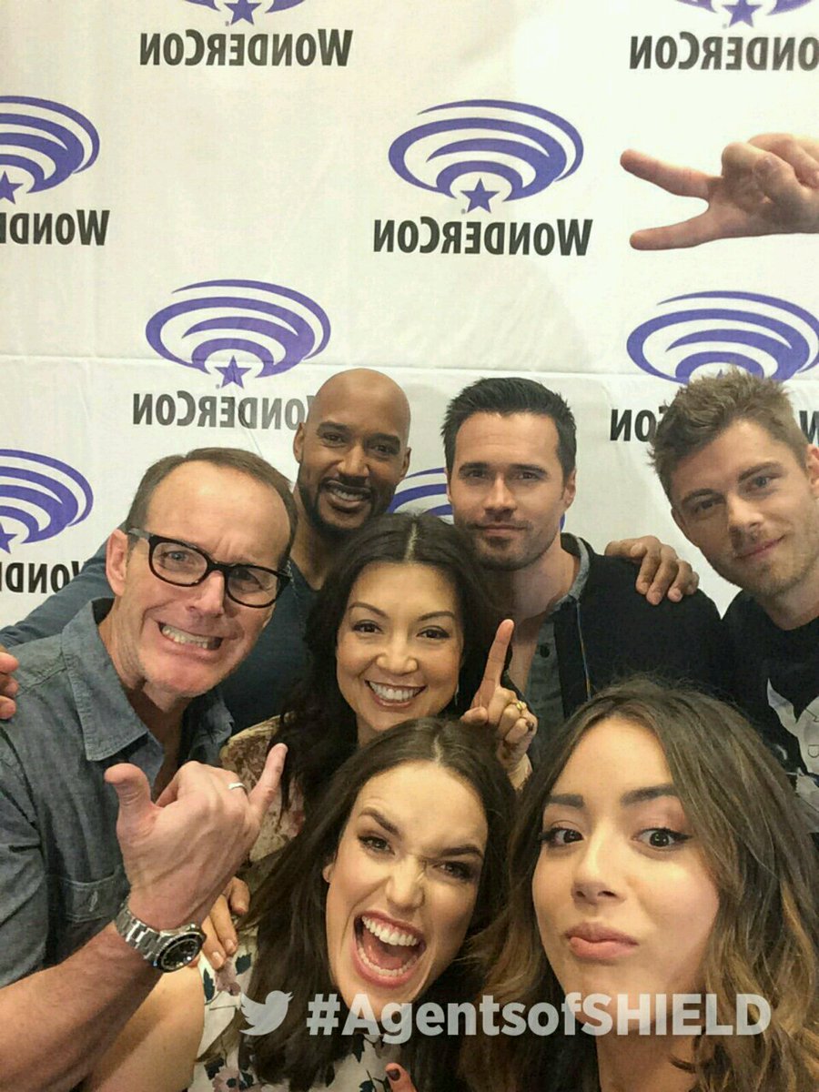 Marvel S Agents Of S H I E L D Bts Our Amazing Cast At Wondercon Agentsofshield Aosbts T Co Mkhrgtbytz Marvel S Agents Of S H I E L D Bts Our Amazing Cast At Wondercon Agentsofshield Aosbts T Co Mkhrgtbytz