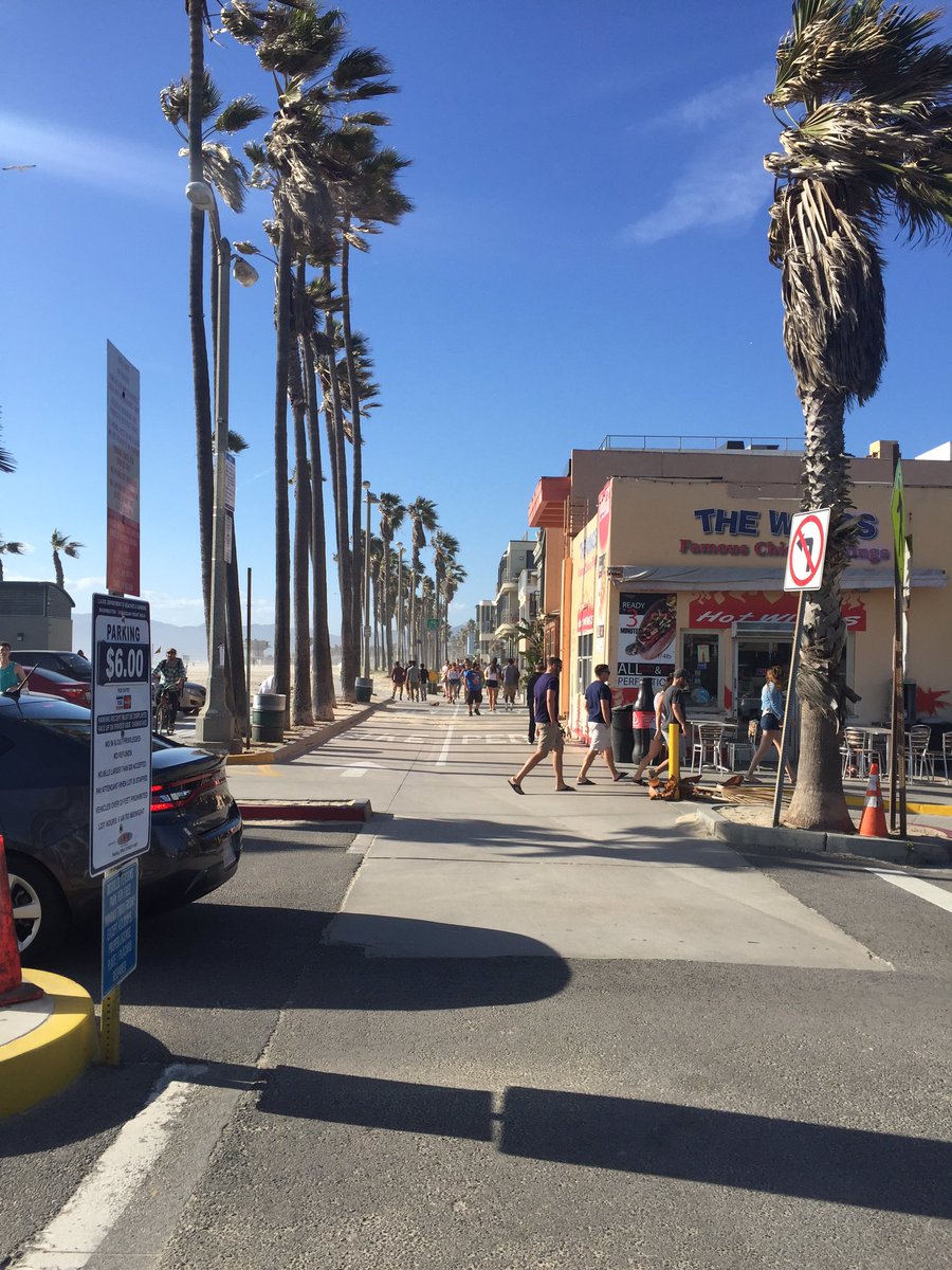 calivibes_'s tweet photo. Venice Beach Pier
#CaliVibes 🌴☀️ https://t.co/uDgIT8jOrT
