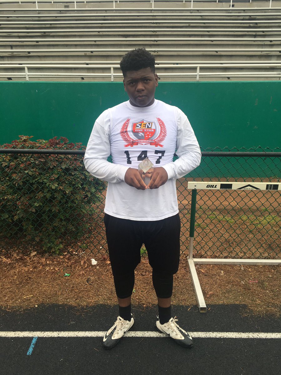 isopsher's tweet image. Congrats to my bro @RSopsher for winning the top defensive lineman award at the sen television camp 💯🙏✨