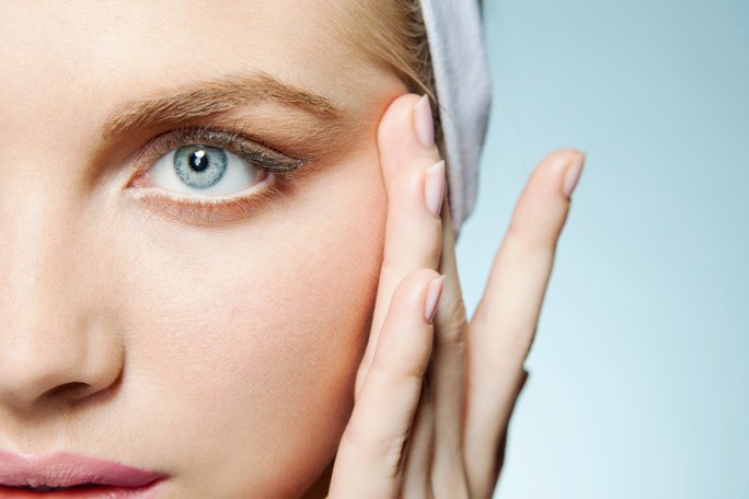 InStyle's tweet image. 7 common mistakes that are ruining your skin (and how to fix them): instyle.io/MVlo6O9