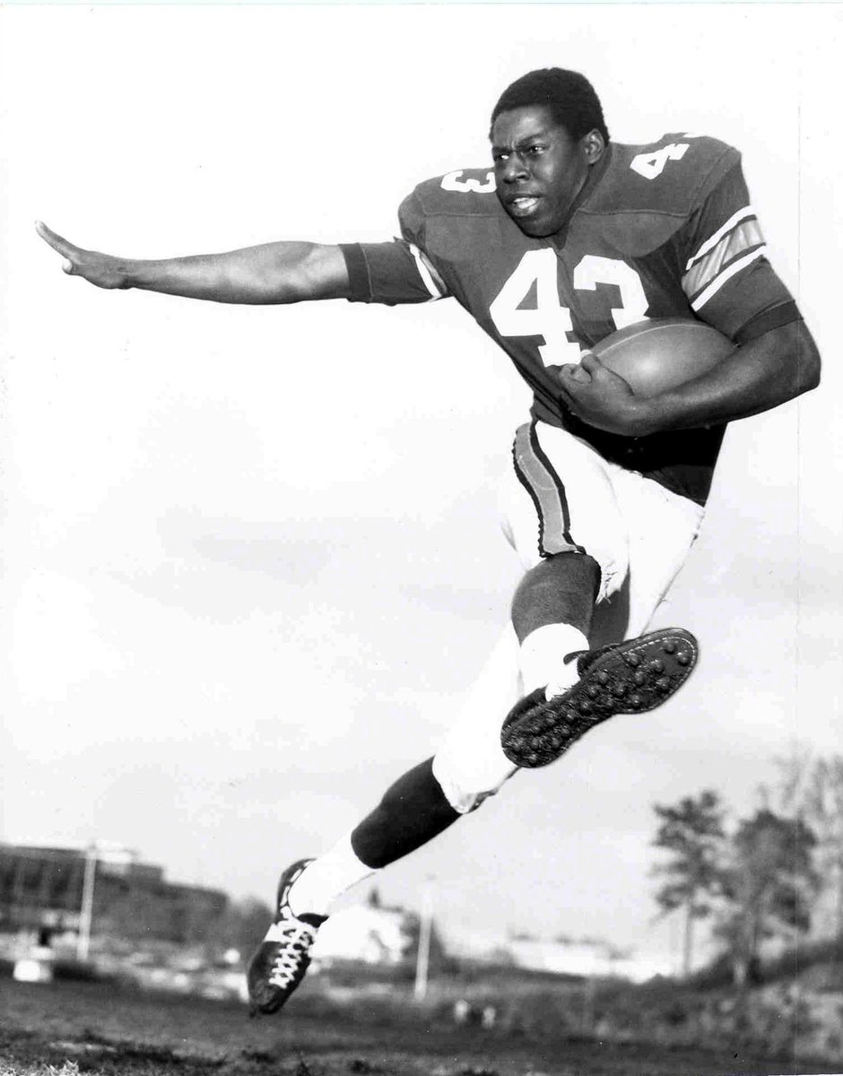 aldotcomSports's tweet image. James Owens, #Auburn's first black football player, has died: ow.ly/ZXt4Q