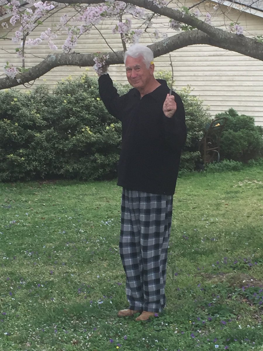 heather_arledge's tweet photo. Grandpa proudly showing off his blooming trees https://t.co/wFRCVqgukB