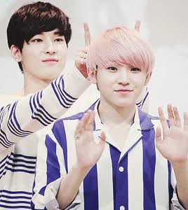 Nibpon99's tweet photo. เหมือนเด็กดีเว่ยเฮ้ย55 #ลัทธิออลจีฮุน #seventeen #woozi #dokyeom #wonwoo #joshua #wonzi #ขอบคุณเจ้าของภาพ https://t.co/gfzffdaN1O