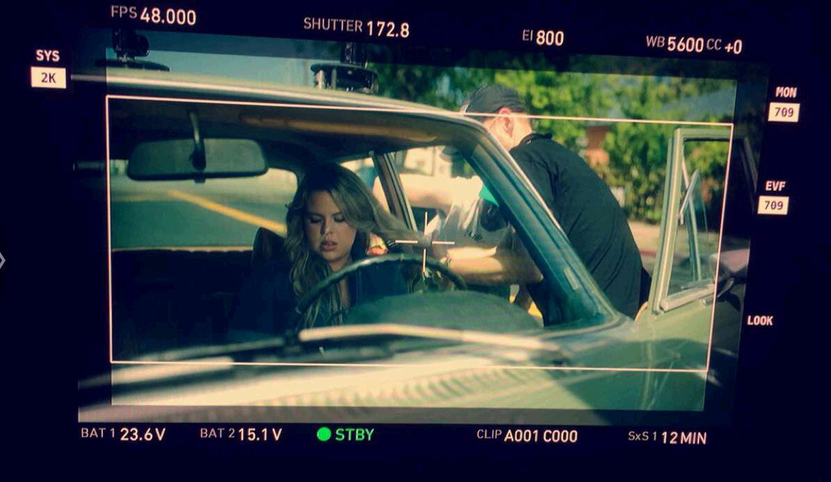 Wanna go #BTS on a music video shoot? Check out <a href="/OfficialGrace/">SAYGRACE.</a>'s Snapchat takeover right now! (👻: vevomusic)