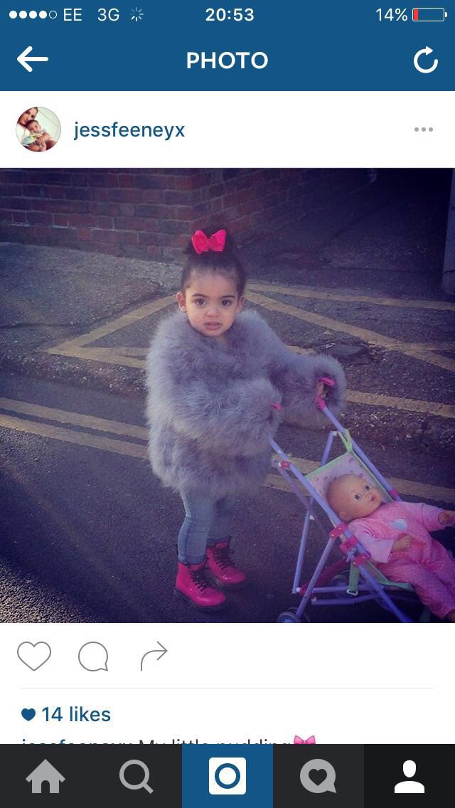 melissabell29's tweet photo. Filthy scum stole my granddaughters unique one off designer jkt in the park if u c any kid wearing it let me know https://t.co/85YdgWKNyQ