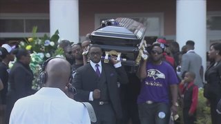 Friends pay their respects to @NFL @BaltimoreRavens cornerback #TrayWalker bit.ly/1Pxrtz9?utm_me… https://t.co/h53DrRv2AA