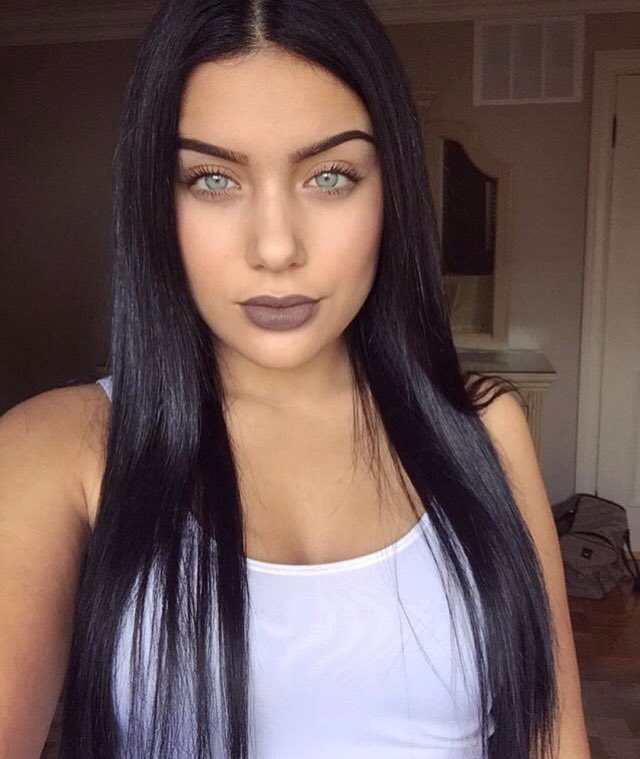 VraiPostBad's tweet photo. Jennifer da Costa 😍🔥 https://t.co/fhiU9cQ5pp