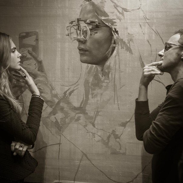 CaraFact's tweet photo. Several new photos from the studio of artist Jonathan Yeo, taken in September in London. https://t.co/glNr04MBxu
