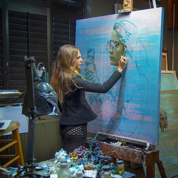 CaraFact's tweet photo. Several new photos from the studio of artist Jonathan Yeo, taken in September in London. https://t.co/glNr04MBxu
