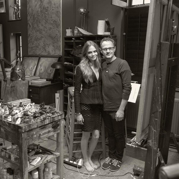 CaraFact's tweet photo. Several new photos from the studio of artist Jonathan Yeo, taken in September in London. https://t.co/glNr04MBxu