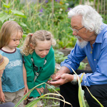 Breathe clean air, drink clean water, &amp; consuming safe food... sign the pledge today! ow.ly/ZJfTv
