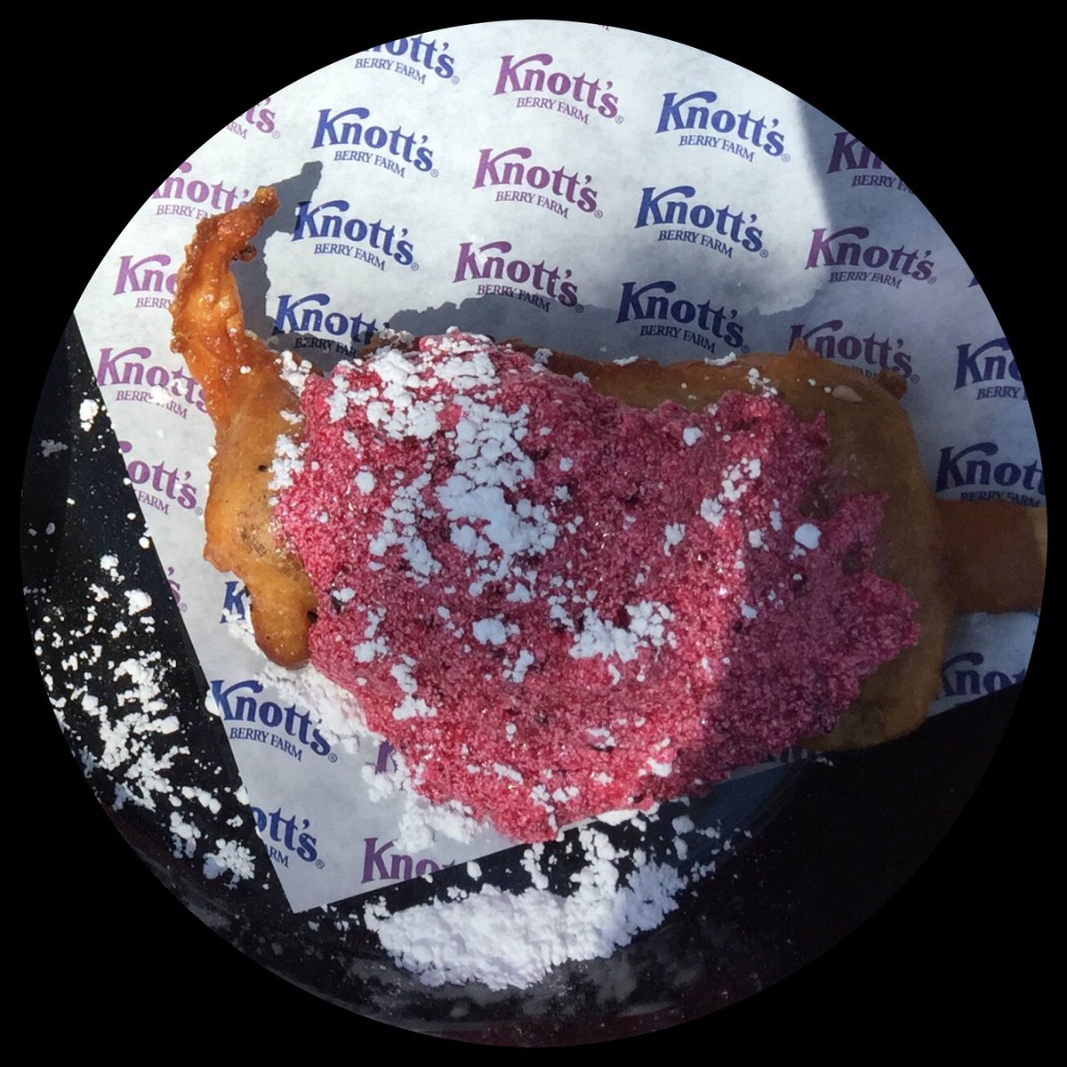 laurafee's tweet image. by FAR my favorite thing I ate today 😍😍 #FunStick @knotts