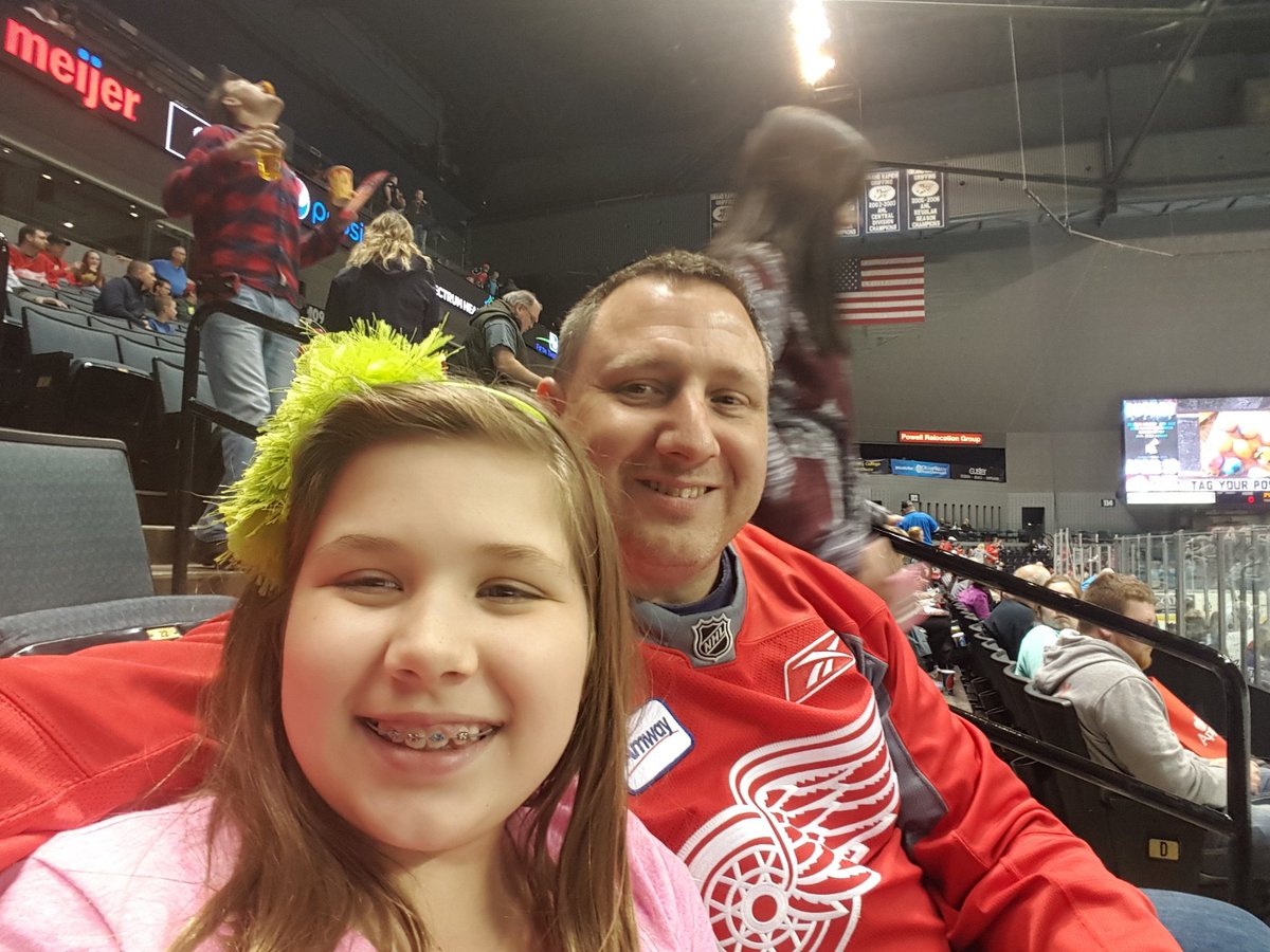 bfitz921's tweet photo. Super Hero Night with the Griffins. #GoGRG #ddtime https://t.co/83B3fTQI7h