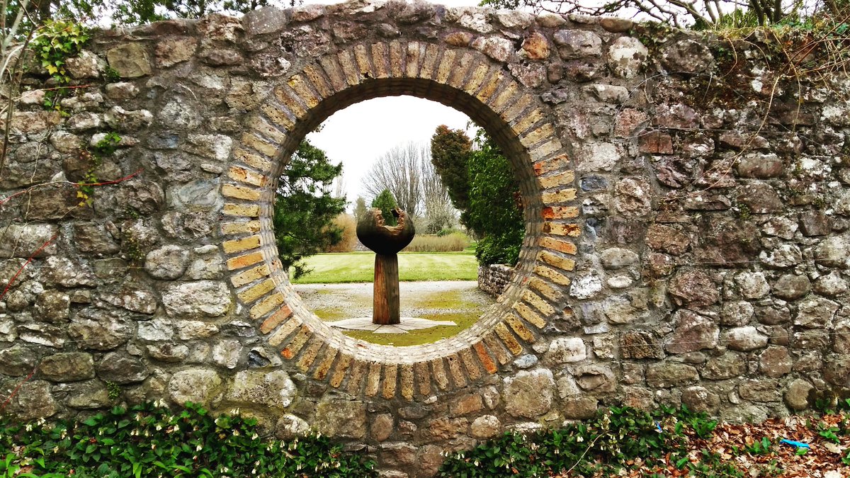 itscherrystone's tweet image. @CountryLife100 Spring has sprung at @BirrCastle! #SpringSnaps