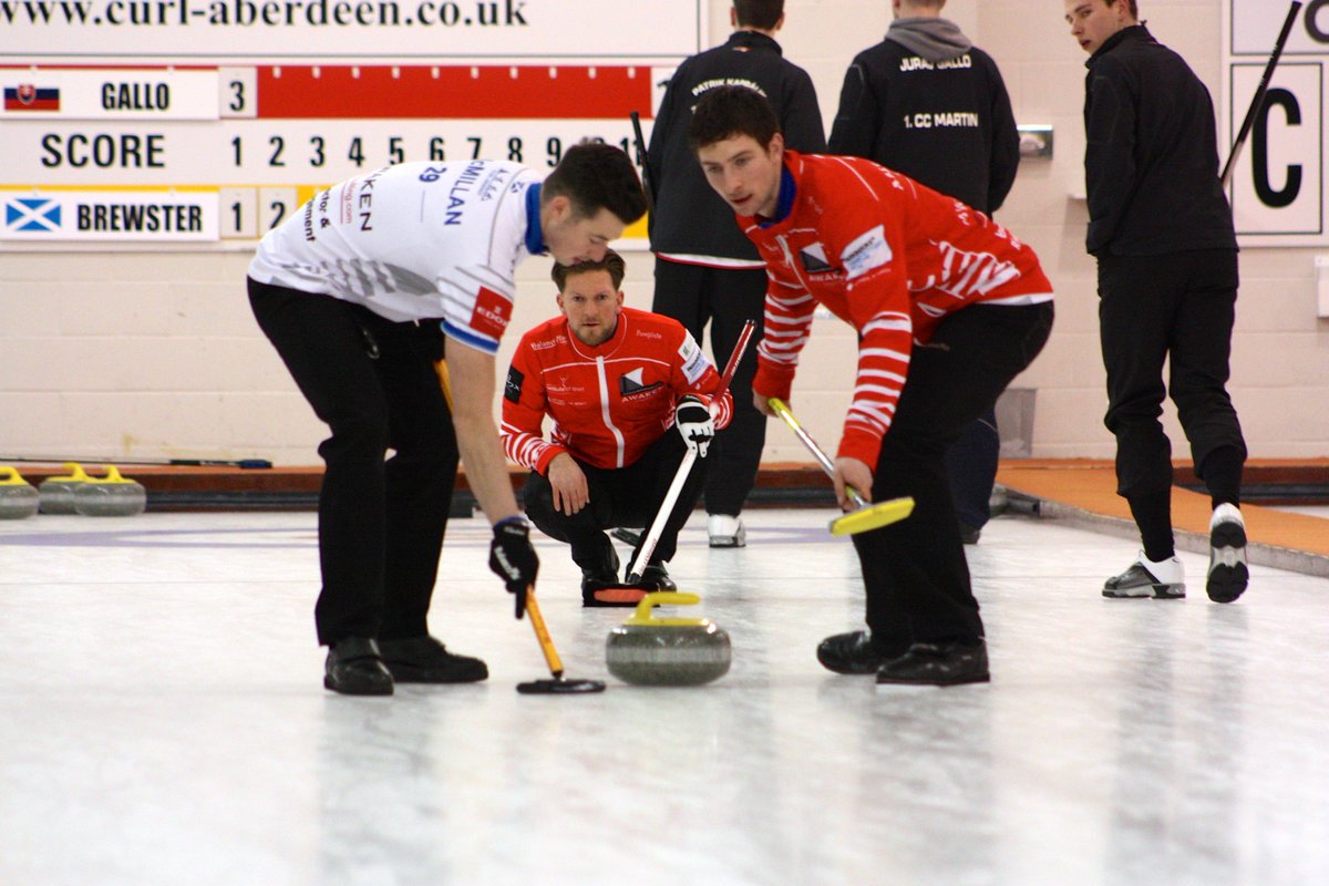 abdnintcc's tweet photo. @Team_Brewster make the quarters here in Aberdeen, 9am tomorrow morning. #AICC #CurlAberdeen #clocksgoforward https://t.co/NTCRntUI2A
