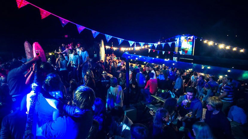 Want to spend your summer in America? And get paid. Apply to be a Jack Wills Seasonnaire now wills.ly/1RsSC8z