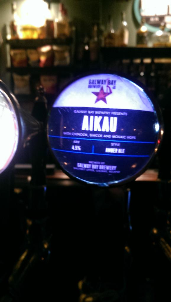 BrewDock's tweet photo. Nom nom nom nom nom.!!! There is a buzz about this one already.Now pouriing @galwaybeer  Aikua hoppy red ale . https://t.co/R5XimZz0gu