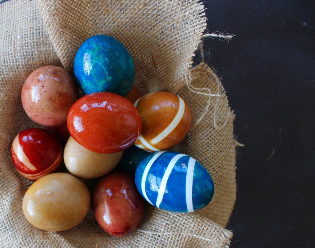 curlylbow's tweet photo. Natural Easter Egg Dye https://t.co/DX0SaBmJcR https://t.co/w3RvVpZscJ