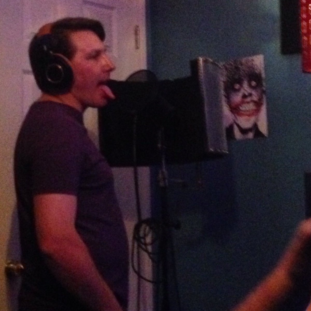 We took a visit today to @chopharderalchemist to lay down some vocals on the upcoming single! Get ready!#neverbloom
