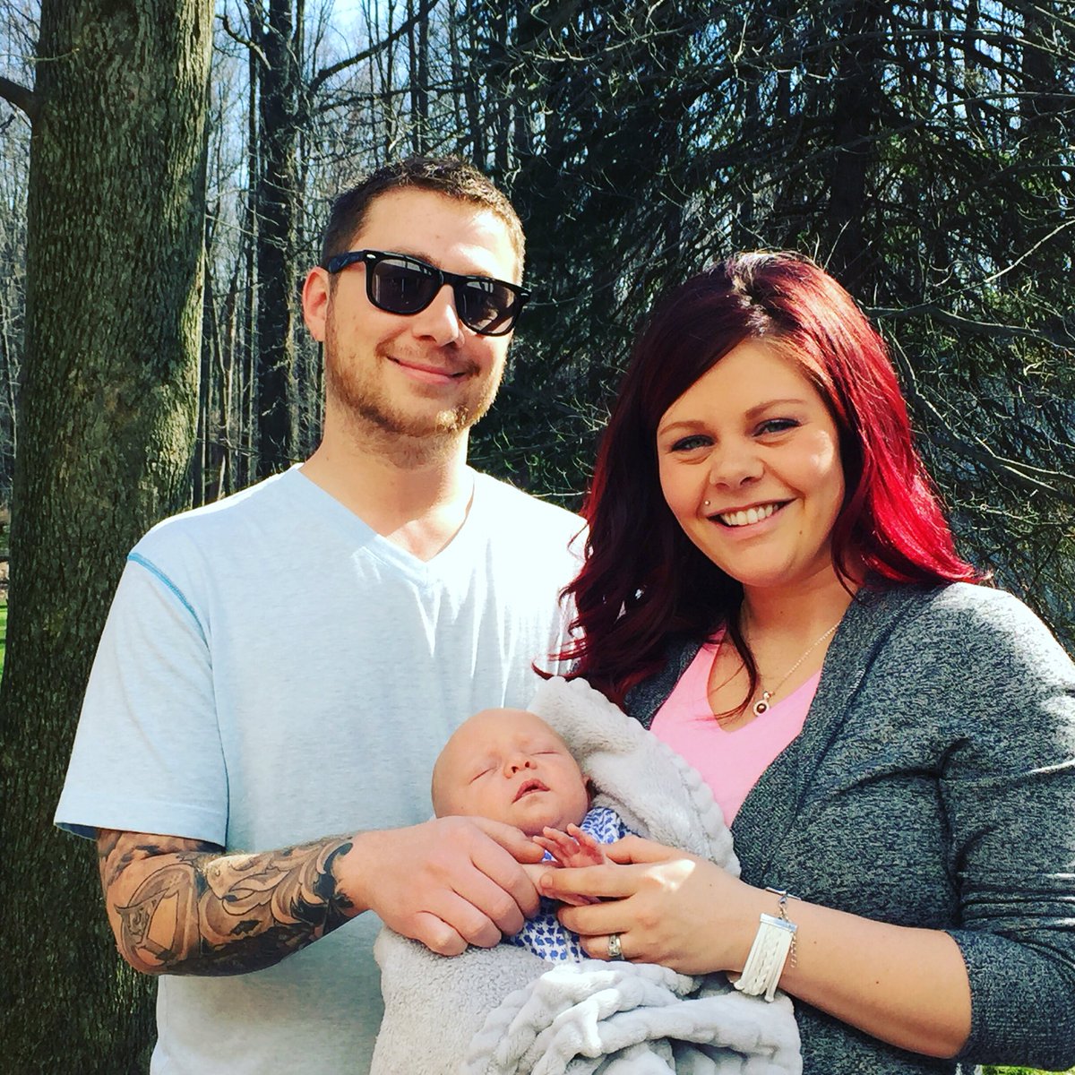 Chris3788's tweet photo. Happy Easter from The Bianchi's! #music #love #family #friends #share #Easter #create #inspire #dream #baby #son https://t.co/VvYMq48RLI