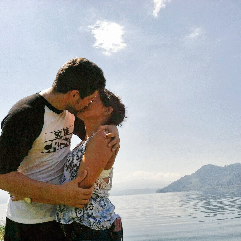 MildrenRocks's tweet photo. ¡Te amo tanto! 😍💏 https://t.co/FJuMUWkIGb