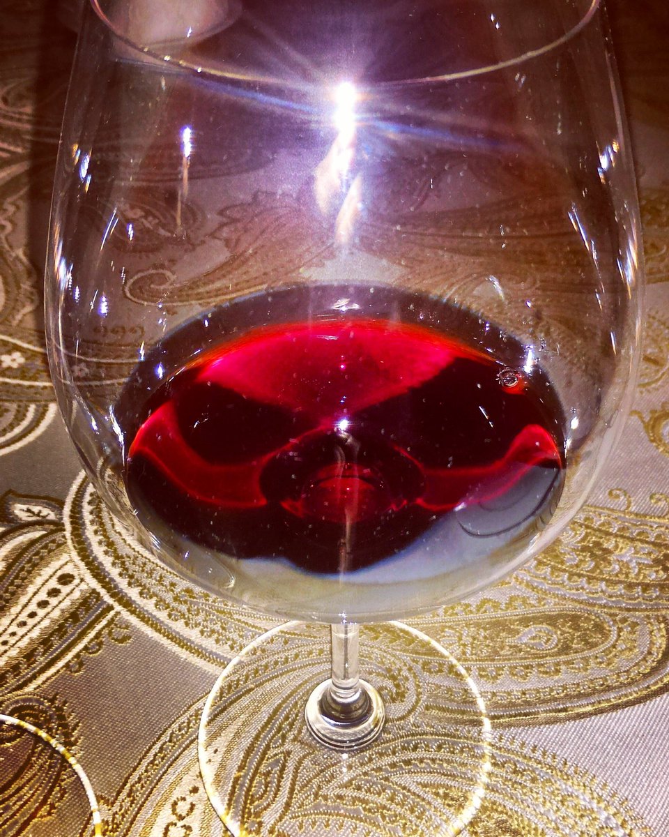 Naina's tweet photo. Wines from #IVFEx2016 last night @TajMahalHotel @MohanchandranK #EyesForDining https://t.co/0J3Jl8cP3E