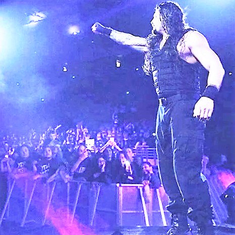 LeeshaNDessy's tweet photo. #Roman #NeverWonder #YourEmpire #RightHere #InYRCrnr #CheernLoud @WWERomanReigns @romanreigns568 https://t.co/IuKv3hpOTy
